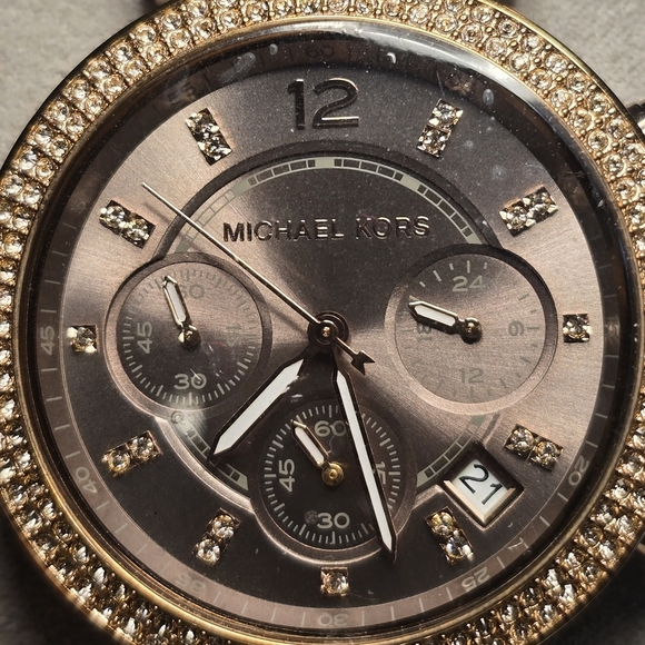 Michael Kors Gold and Crystal Watch - Picture 8 of 10